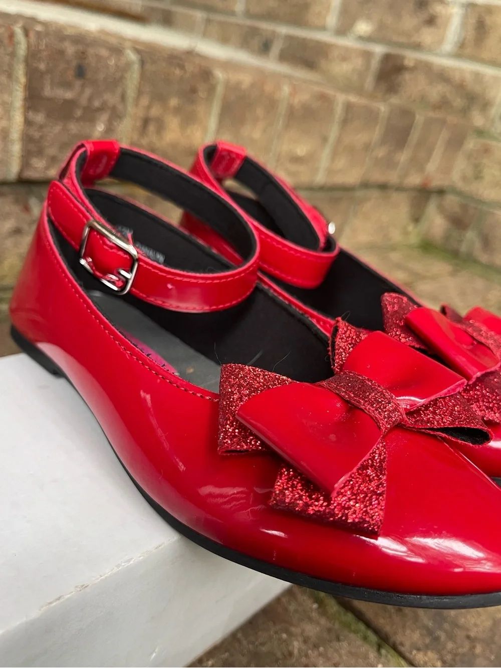 Rachel Shoes Red Patent Mary Jane Flats with Glitter Bow Girls Size 12